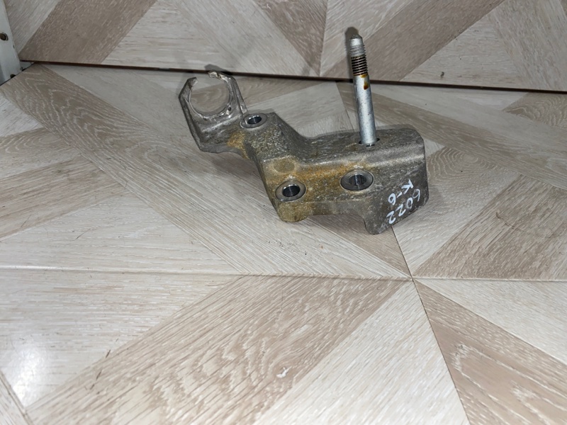 Кронштейн АКПП, 1500 рублей, Молоково