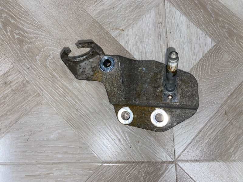 Кронштейн АКПП, 1500 рублей, Молоково