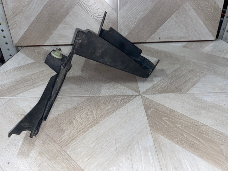 Дефлектор радиатора, 1000 рублей, Молоково