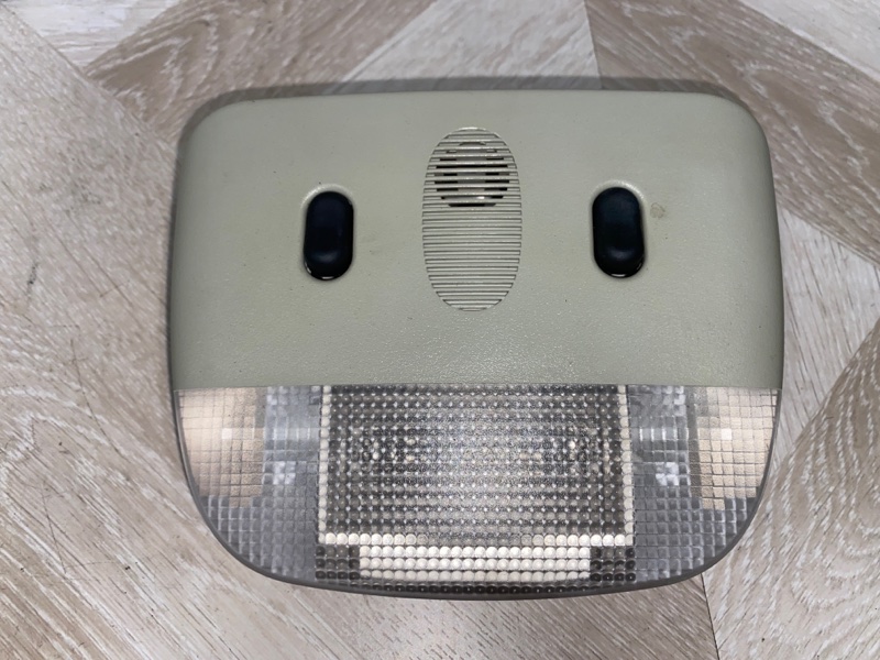 Плафон подсветки салона, 1000 рублей, Молоково