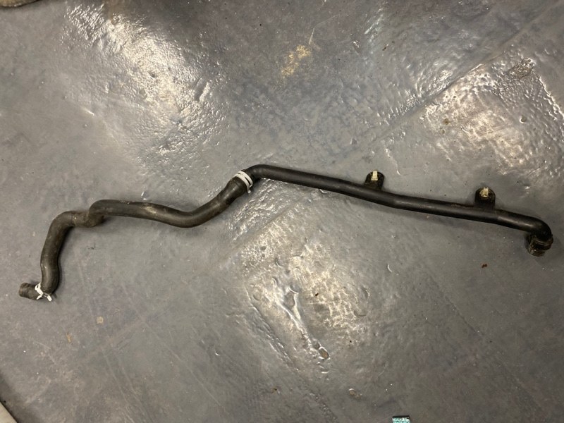 Патрубок системы охлаждения, 1500 рублей, Молоково