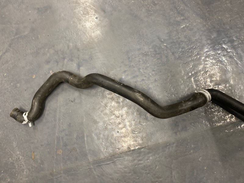 Патрубок системы охлаждения, 1500 рублей, Молоково