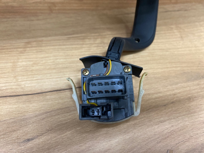 Подрулевой переключатель дворников, 3000 рублей, Молоково