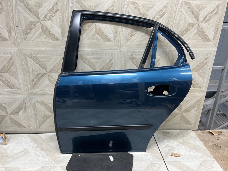 Дверь боковая, 6000 рублей, Молоково