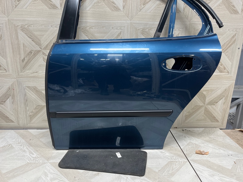 Дверь боковая, 6000 рублей, Молоково