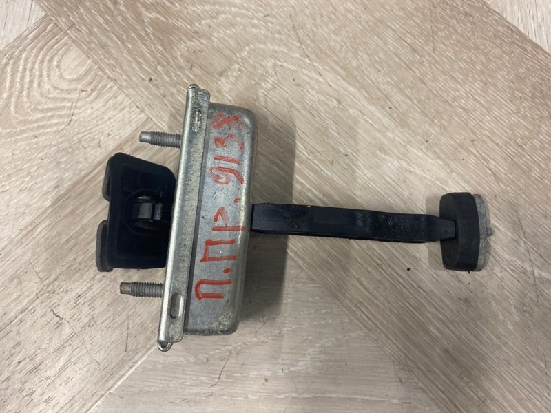 Ограничитель двери, 1000 рублей, Молоково