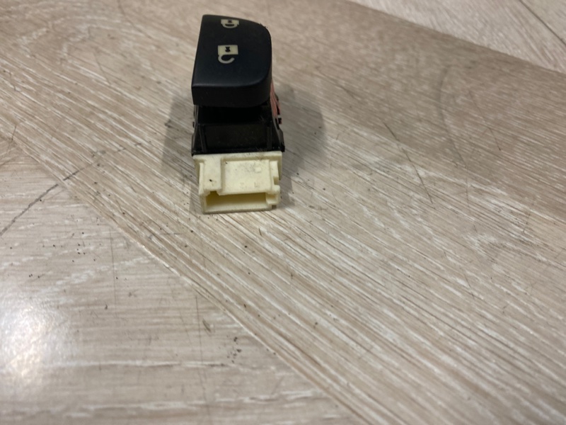 Кнопка, 500 рублей, Молоково