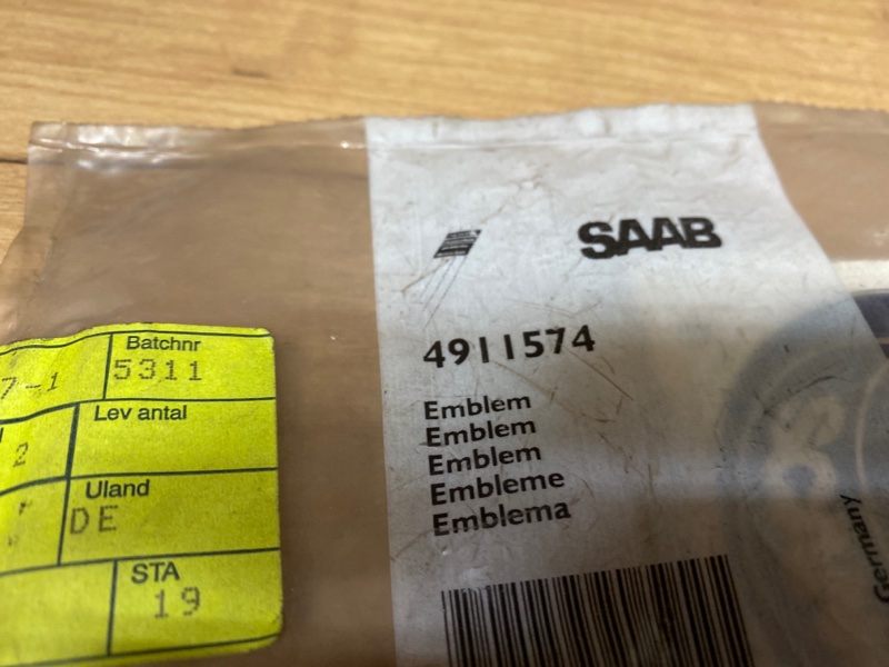 Эмблема, 1500 рублей, Молоково