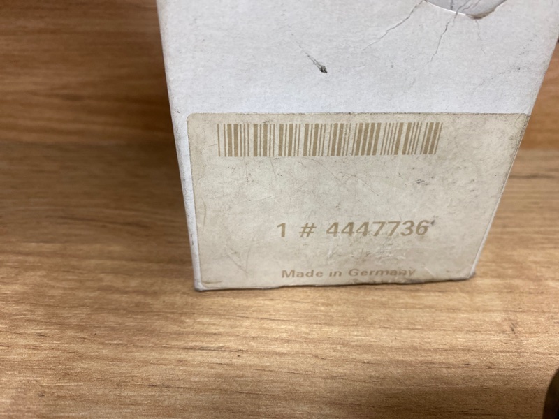 Цоколь лампы, 1000 рублей, Молоково