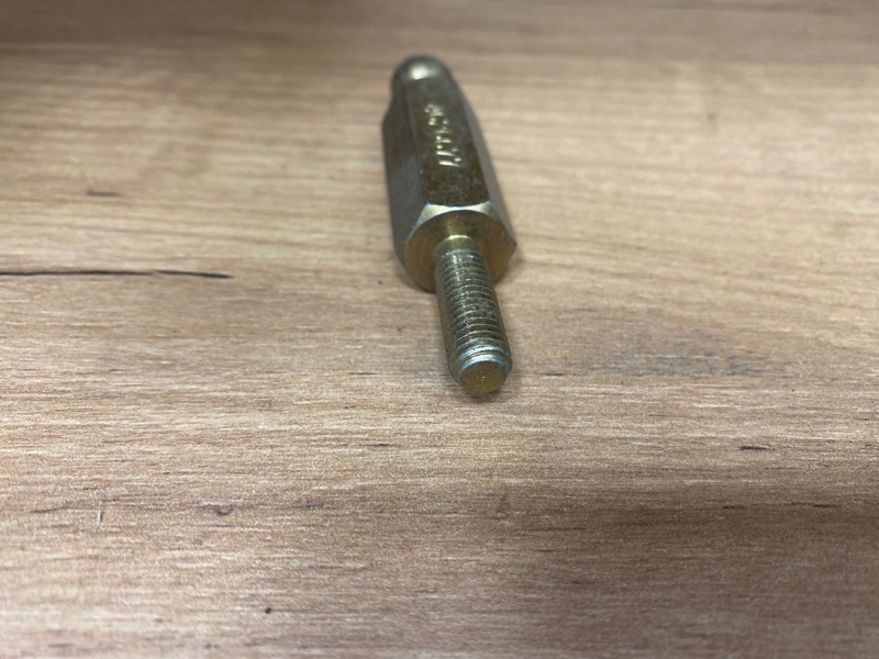 Болт для кулисы, 2000 рублей, Молоково