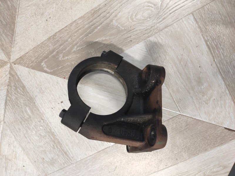 Кронштейн промежуточного вала, 1000 рублей, Молоково