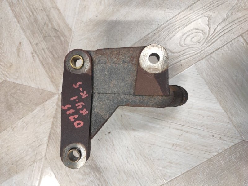 Кронштейн промежуточного вала, 1000 рублей, Молоково