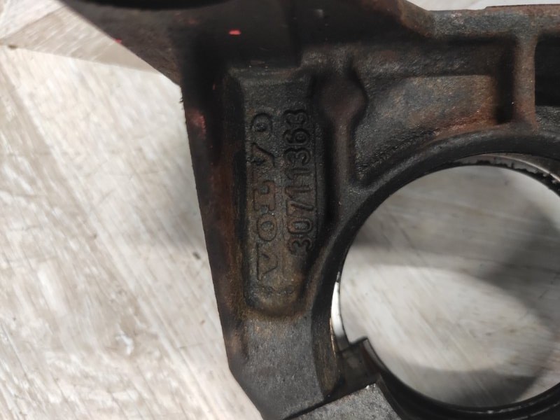 Кронштейн промежуточного вала, 1000 рублей, Молоково