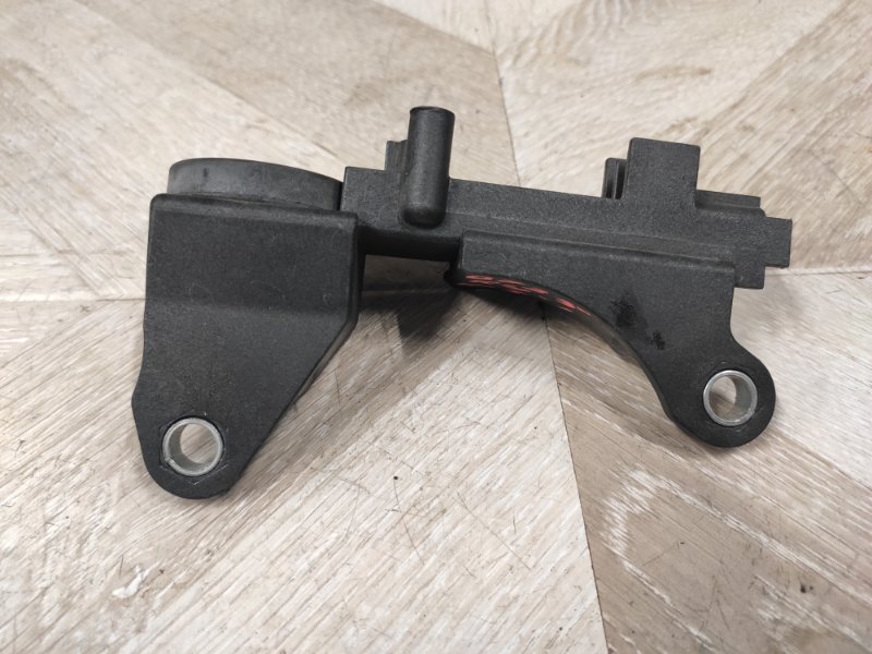 Кронштейн корпуса воздушного фильтра, 500 рублей, Молоково