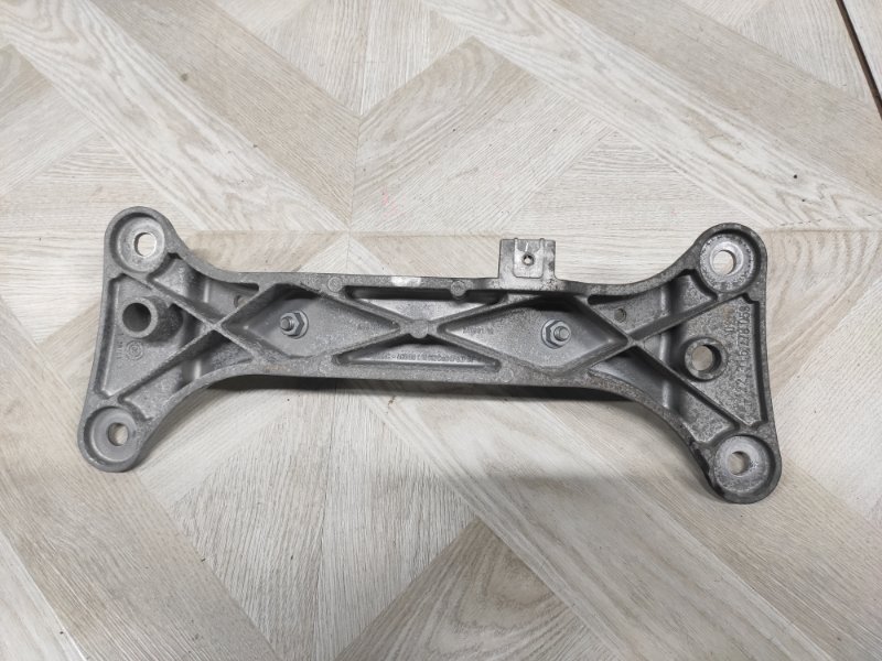 Кронштейн АКПП, 1500 рублей, Молоково