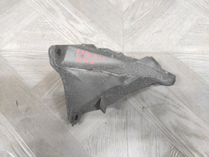 Кронштейн двигателя, 1000 рублей, Молоково