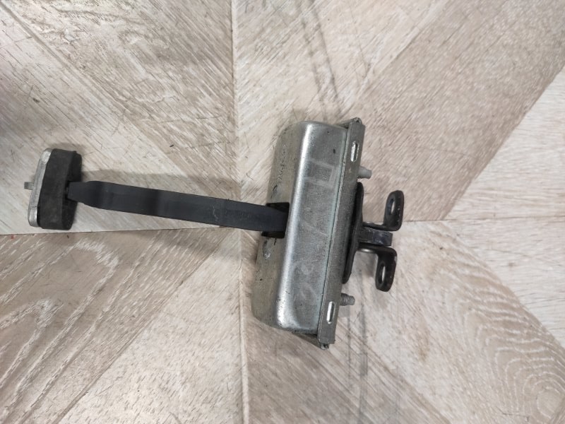 Ограничитель двери, 1000 рублей, Молоково