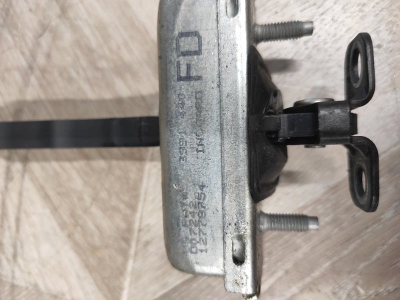 Ограничитель двери, 1000 рублей, Молоково