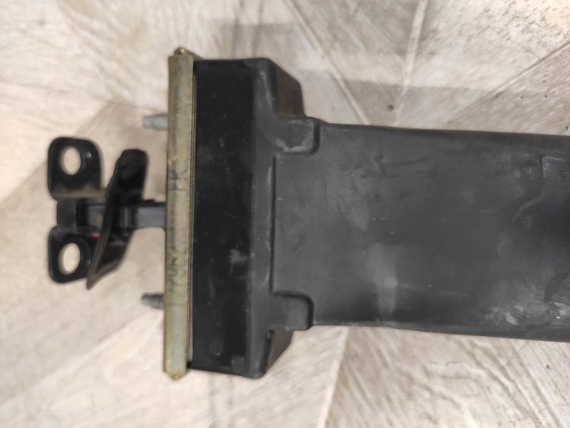 Ограничитель двери, 1000 рублей, Молоково