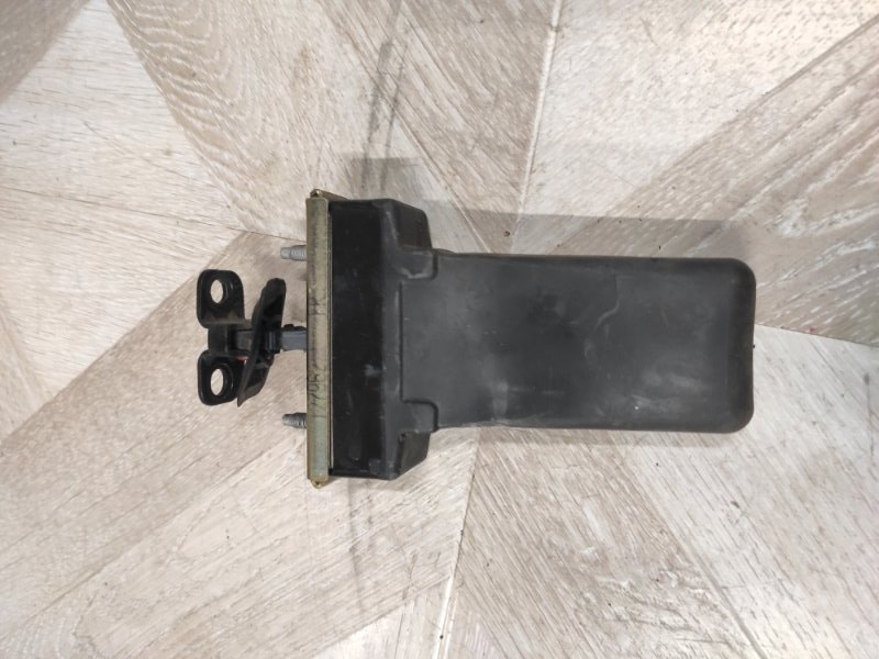 Ограничитель двери, 1000 рублей, Молоково