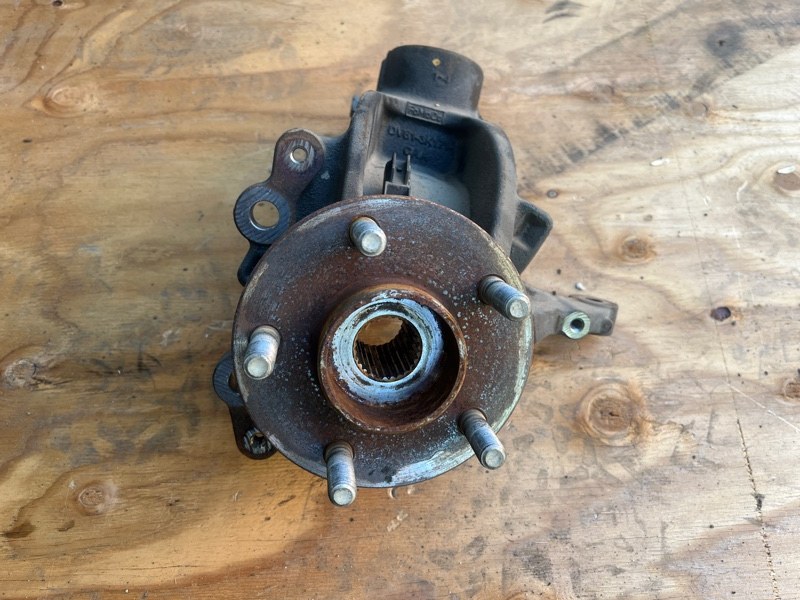 Кулак поворотный, 9500 рублей, Молоково