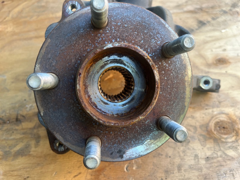 Кулак поворотный, 9500 рублей, Молоково