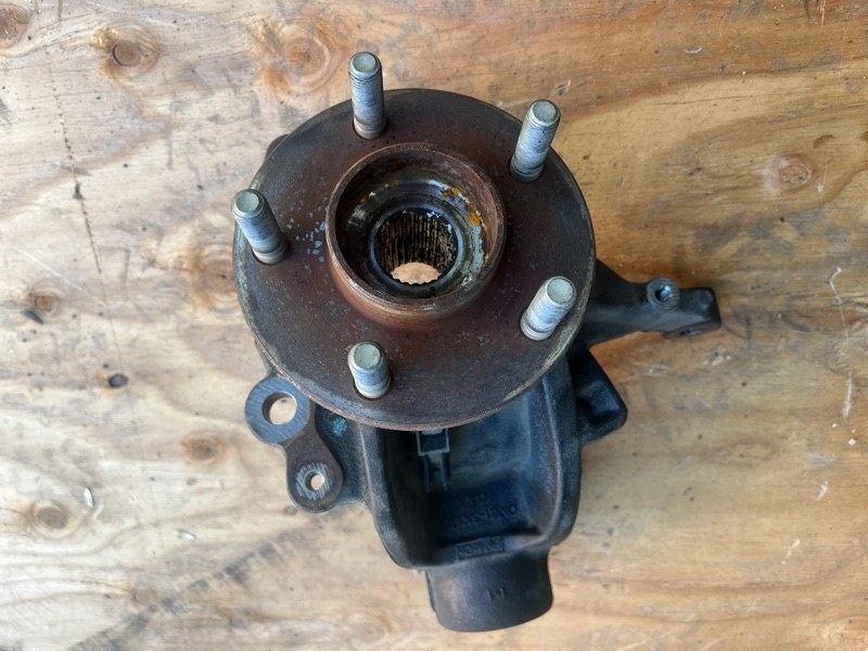 Кулак поворотный, 9500 рублей, Молоково