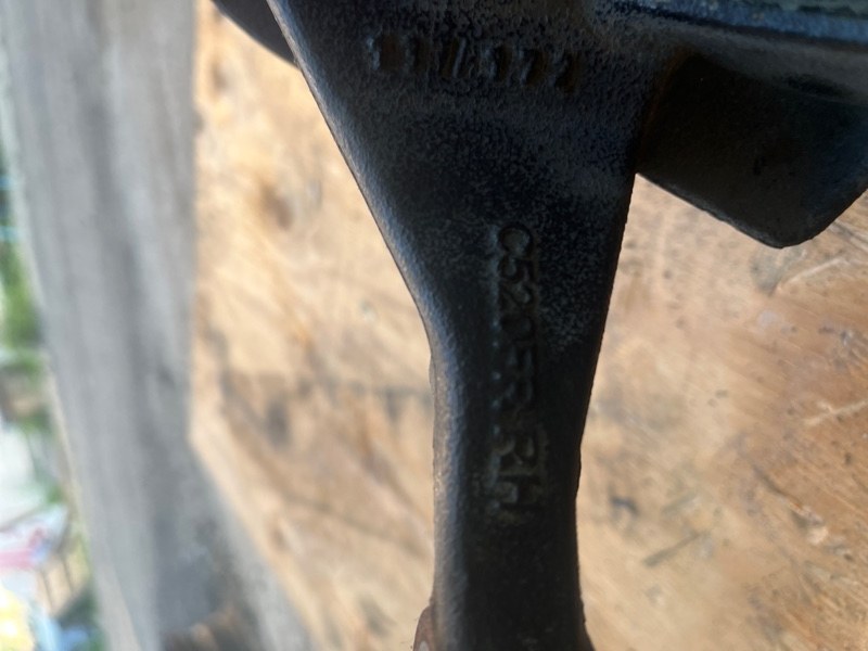 Кулак поворотный, 9500 рублей, Молоково