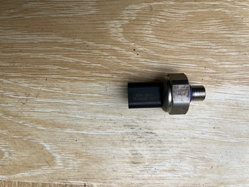 Датчик давления топлива, 1700 рублей, Молоково