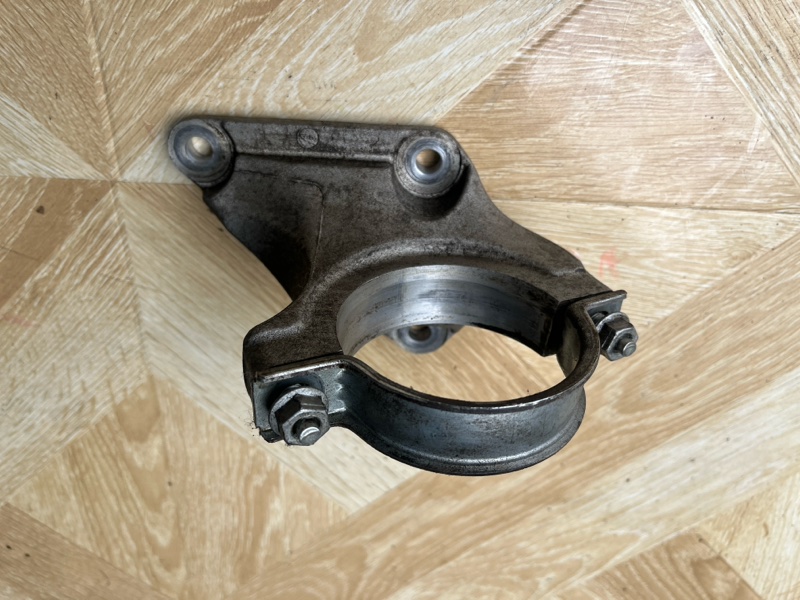 Кронштейн промежуточного вала, 2500 рублей, Молоково