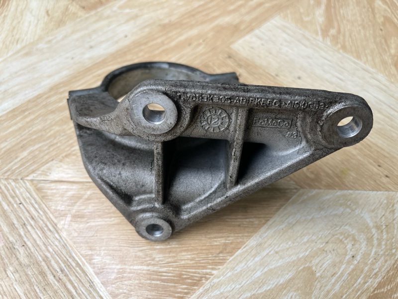 Кронштейн промежуточного вала, 2500 рублей, Молоково