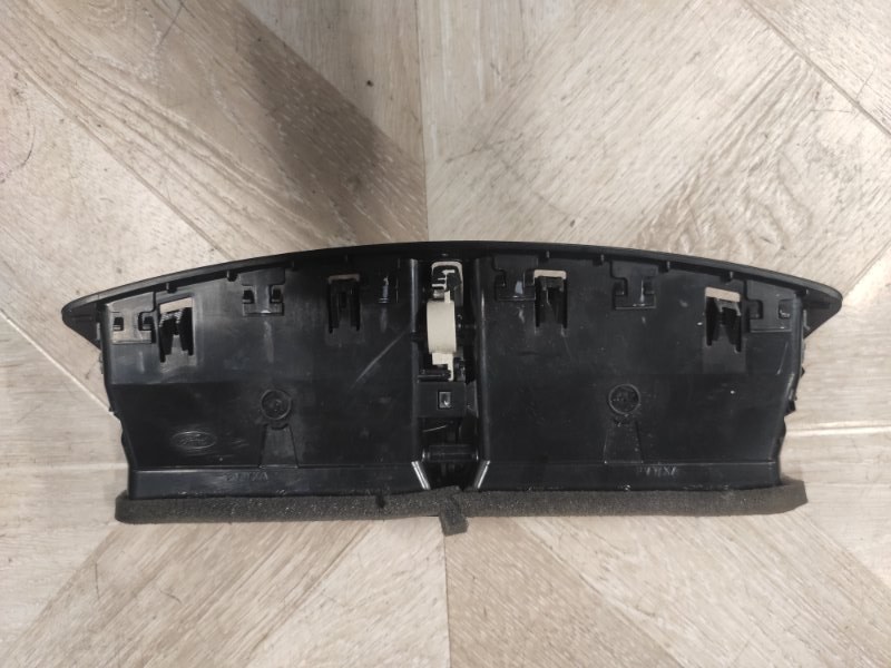 Дефлектор воздушный, 1000 рублей, Молоково