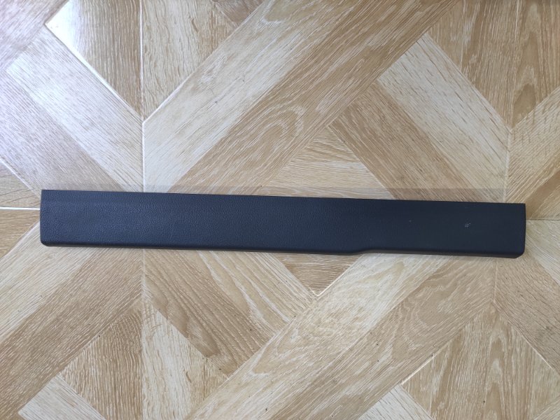 Накладка на порог салона, 500 рублей, Молоково