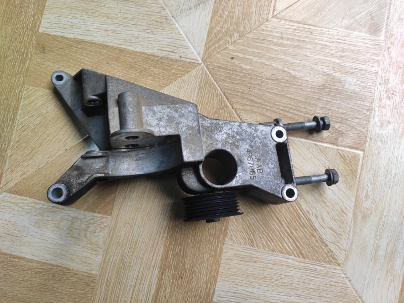 Кронштейн натяжного ролика, 2500 рублей, Молоково