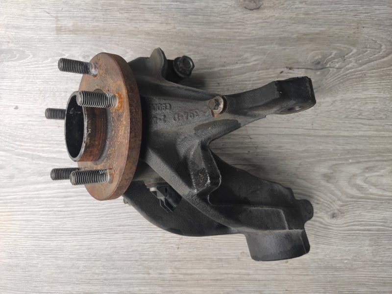 Кулак поворотный, 5900 рублей, Молоково