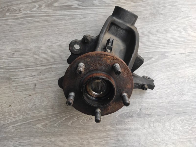 Кулак поворотный, 5900 рублей, Молоково