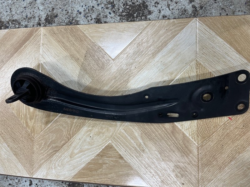 Рычаг подвески верхний, 7500 рублей, Молоково