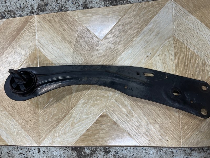 Рычаг подвески верхний, 7500 рублей, Молоково