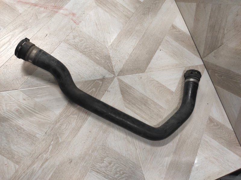 Патрубок системы охлаждения, 2000 рублей, Молоково