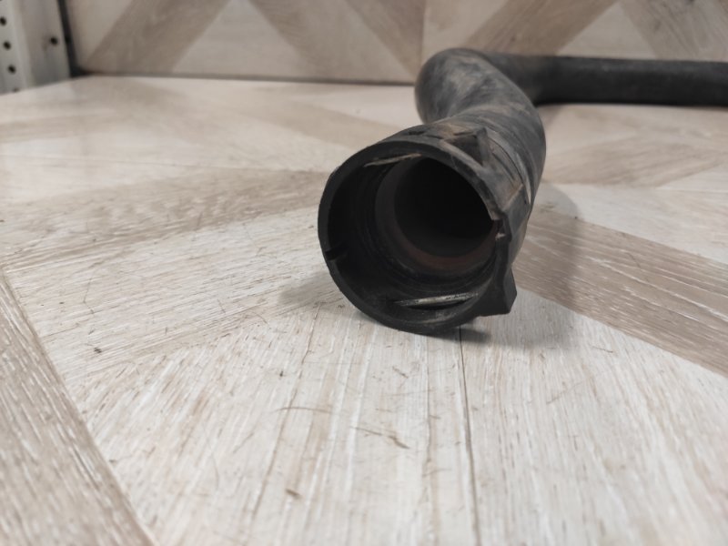 Патрубок системы охлаждения, 2000 рублей, Молоково