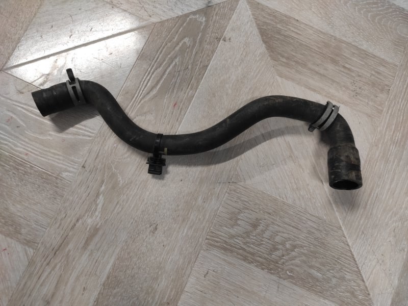 Патрубок системы охлаждения, 1000 рублей, Молоково