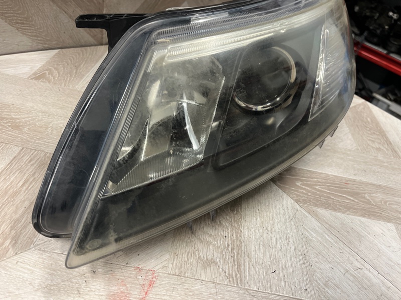 Фара ксеноновая, 17000 рублей, Молоково