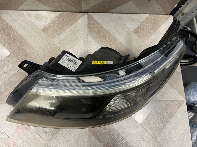 Фара ксеноновая, 17000 рублей, Молоково