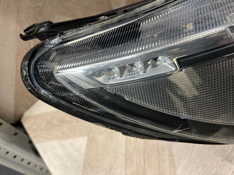 Фара ксеноновая, 13500 рублей, Молоково