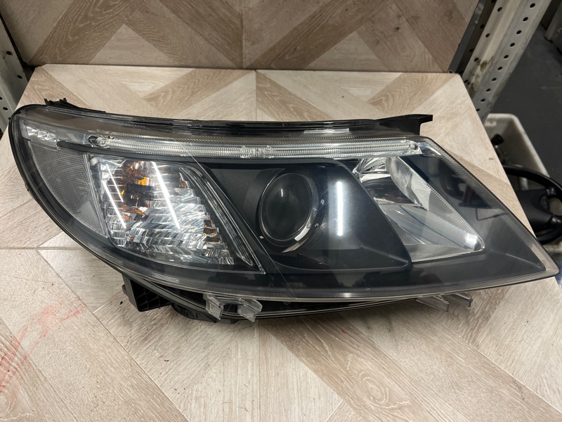 Фара ксеноновая, 13500 рублей, Молоково