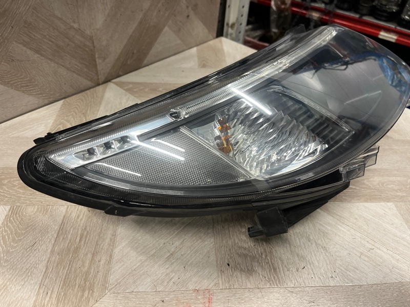 Фара ксеноновая, 13500 рублей, Молоково