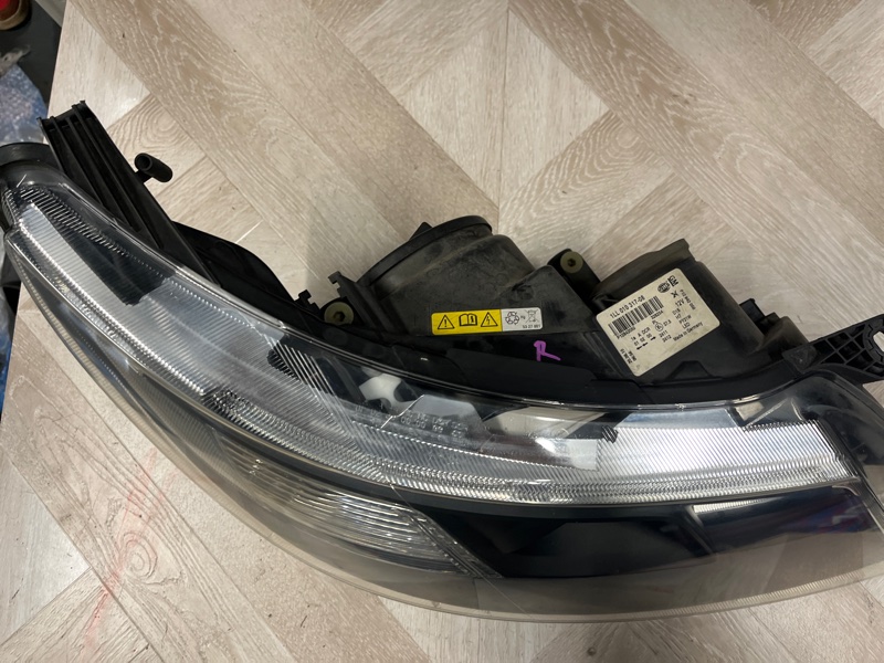 Фара ксеноновая, 13500 рублей, Молоково