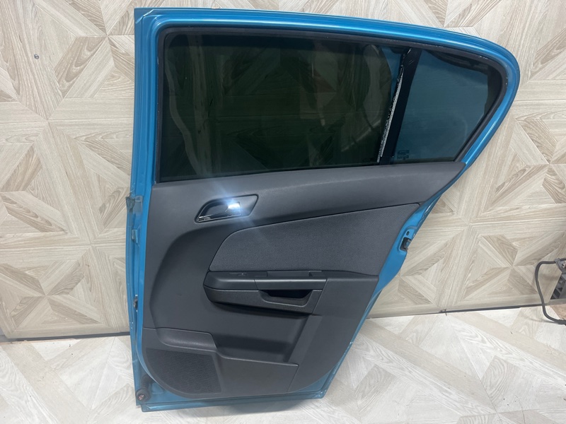 Дверь боковая, 12500 рублей, Молоково