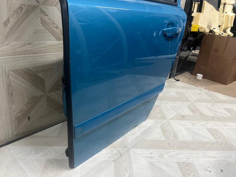 Дверь боковая, 9000 рублей, Молоково