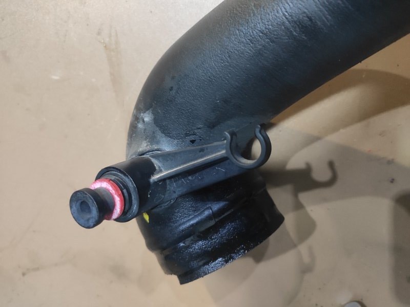 Патрубок дроссельной заслонки, Молоково